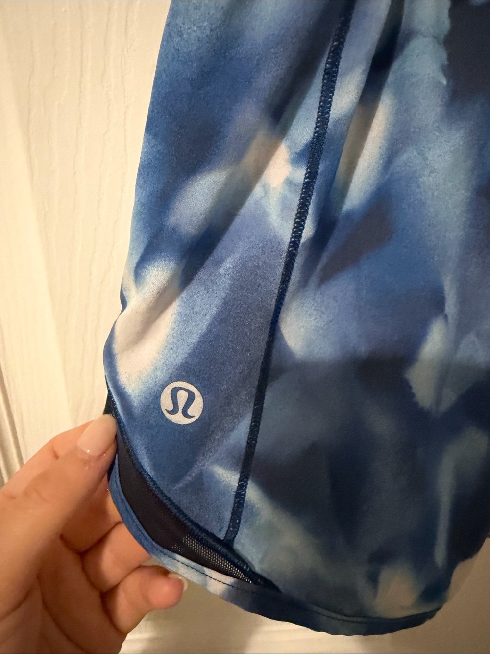 Lululemon Hotty Hot Shorts - Picture 3 of 3